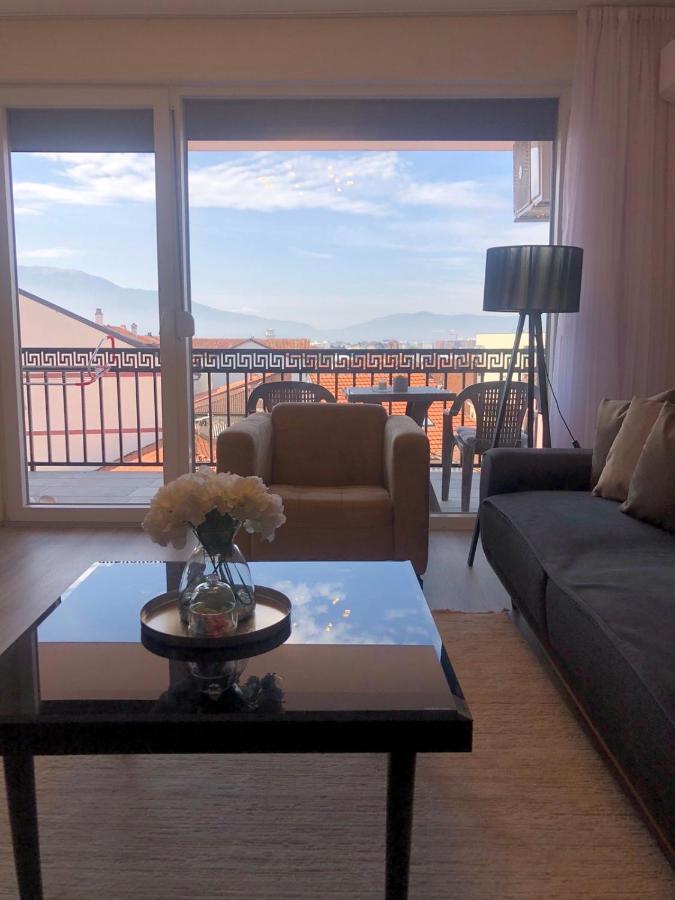 Apartment Prizreni-Free Private Parking 外观 照片