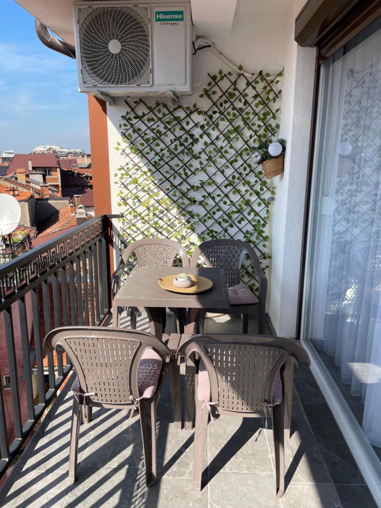 Apartment Prizreni-Free Private Parking 外观 照片