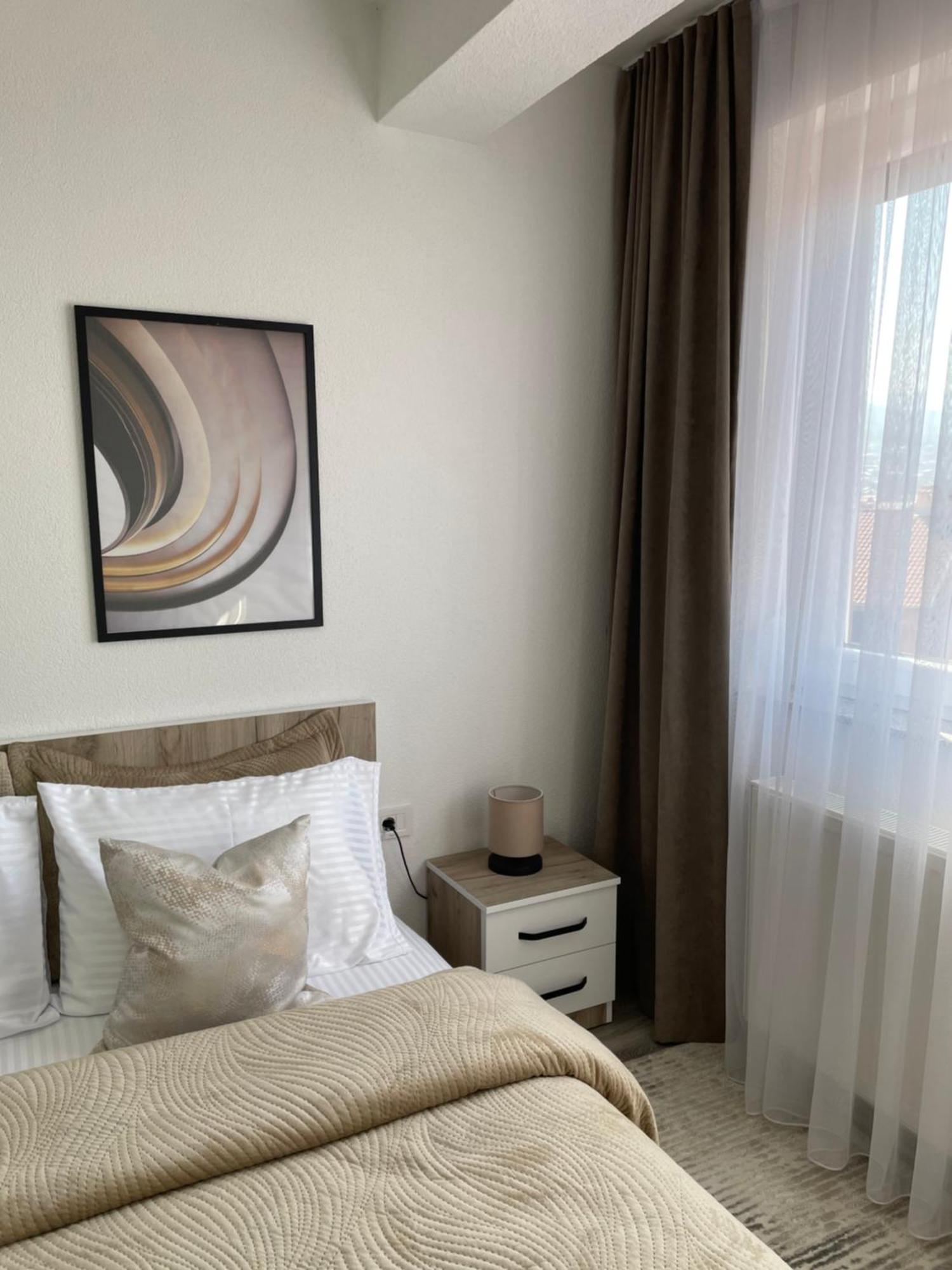 Apartment Prizreni-Free Private Parking 外观 照片