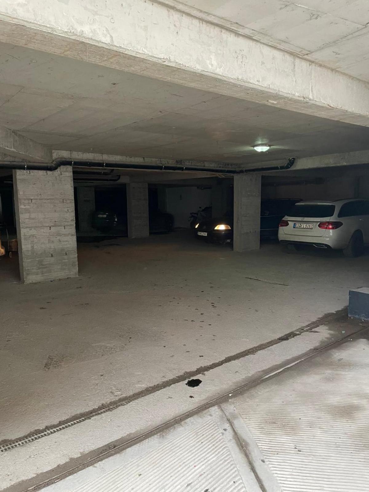 Apartment Prizreni-Free Private Parking 外观 照片