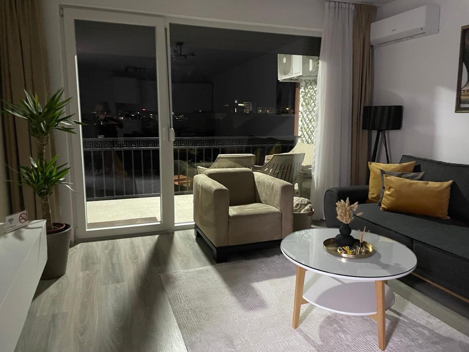 Apartment Prizreni-Free Private Parking 外观 照片