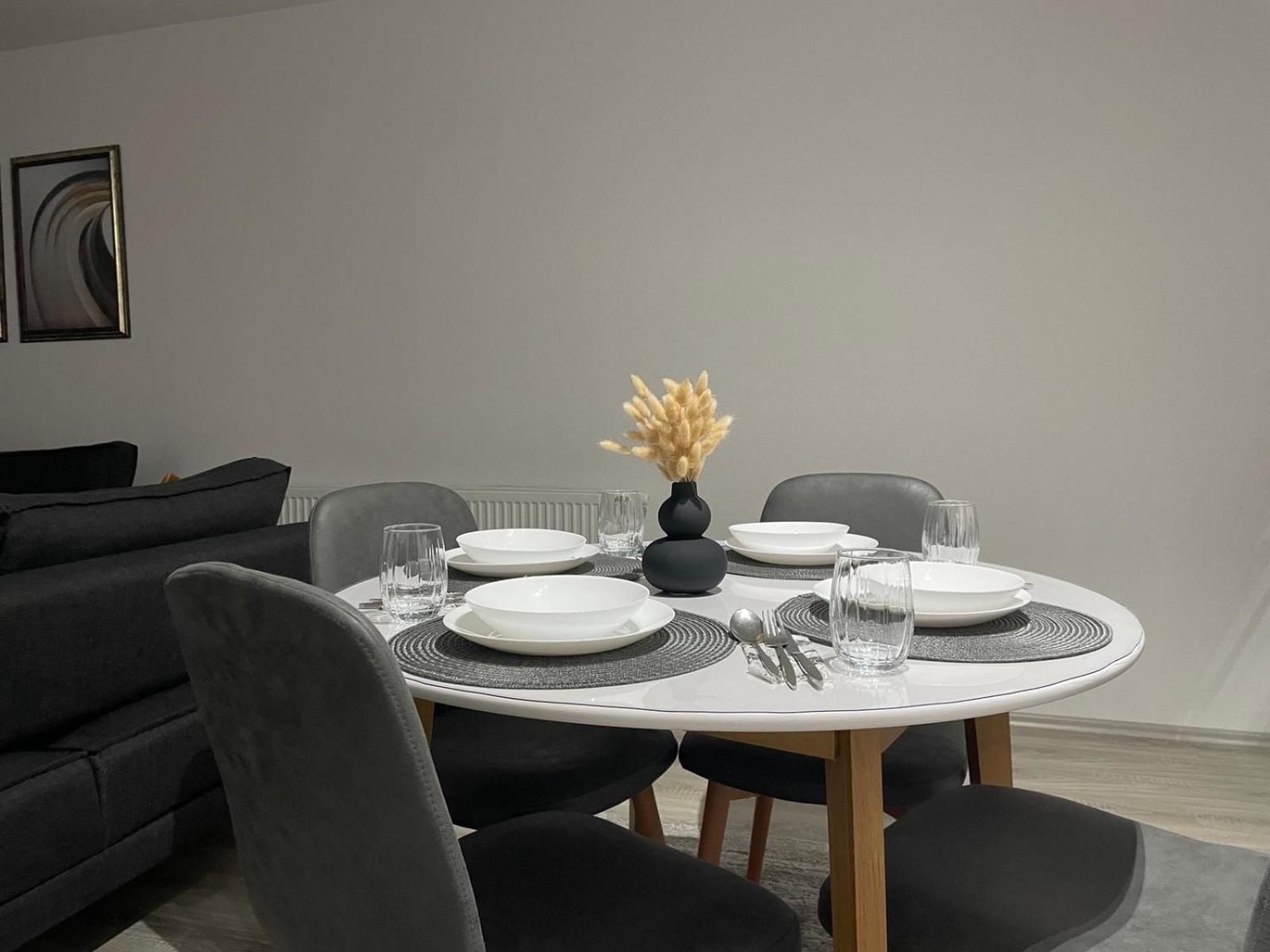Apartment Prizreni-Free Private Parking 外观 照片